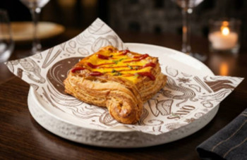 FLAKY CHICKEN DANISH PUFF